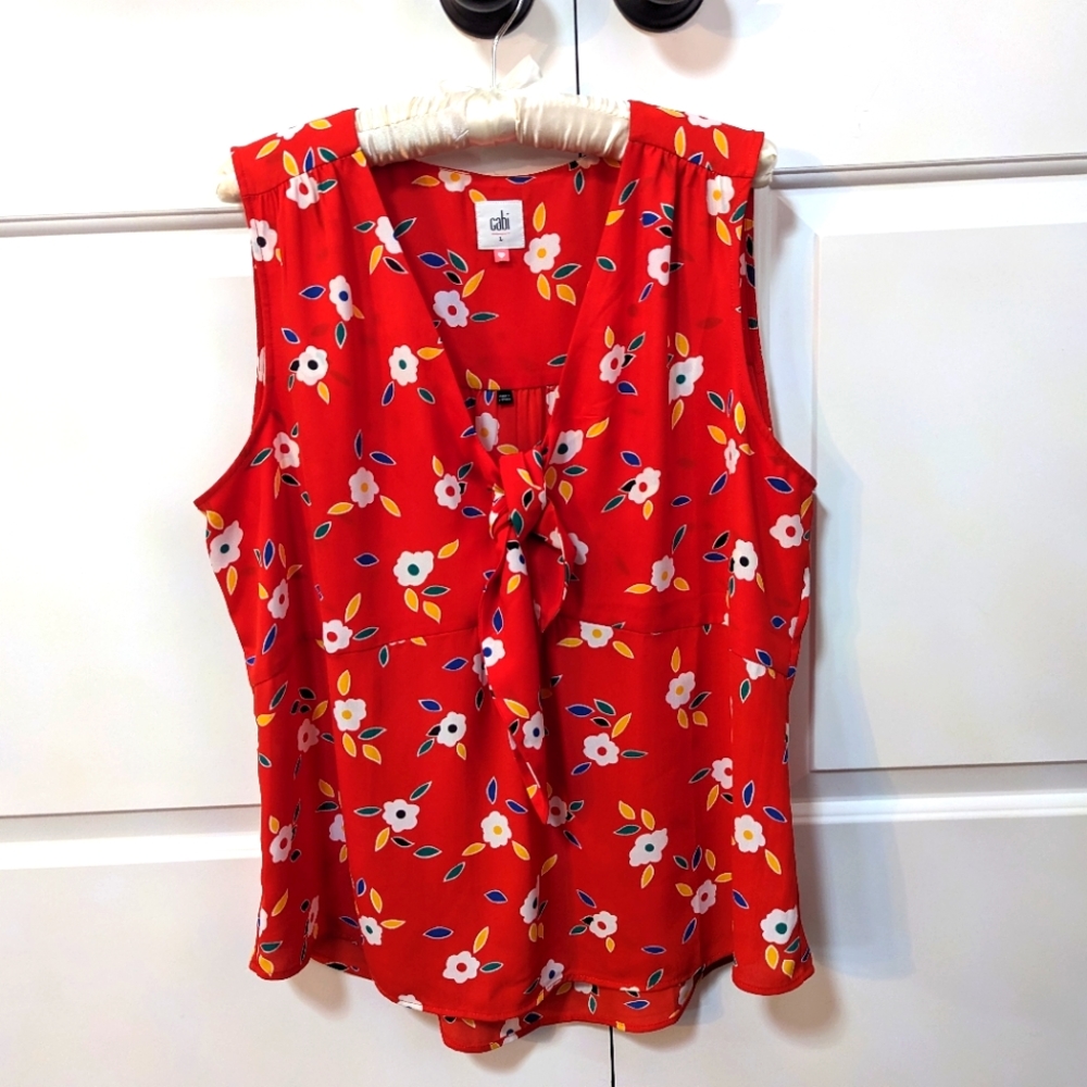 Cabi Knot V Neck Sleeveless Blouse #5734, EUC, Size L, like New!